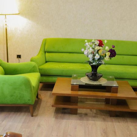 United Hotel International Yaoundé Buitenkant foto