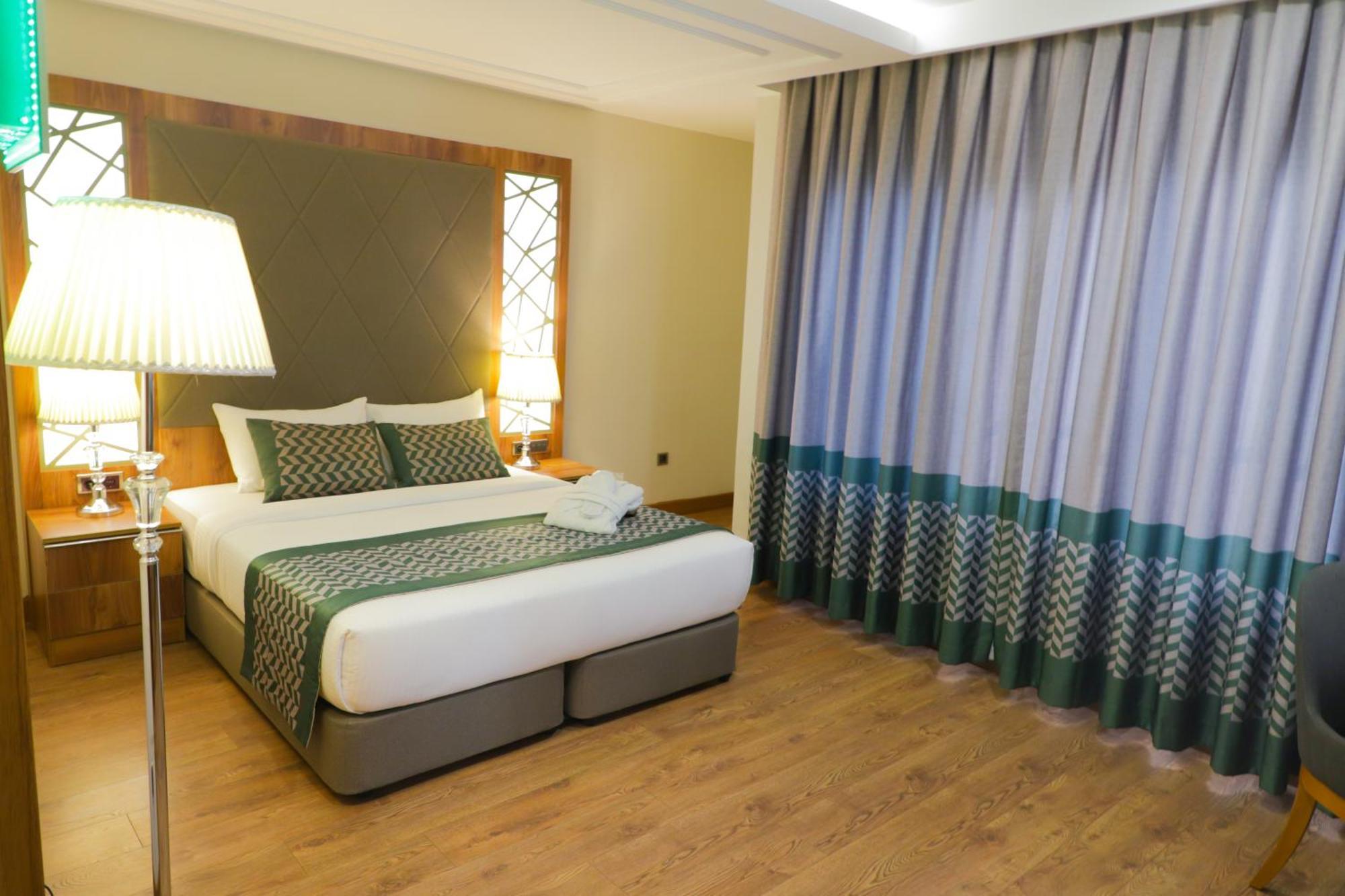United Hotel International Yaoundé Buitenkant foto