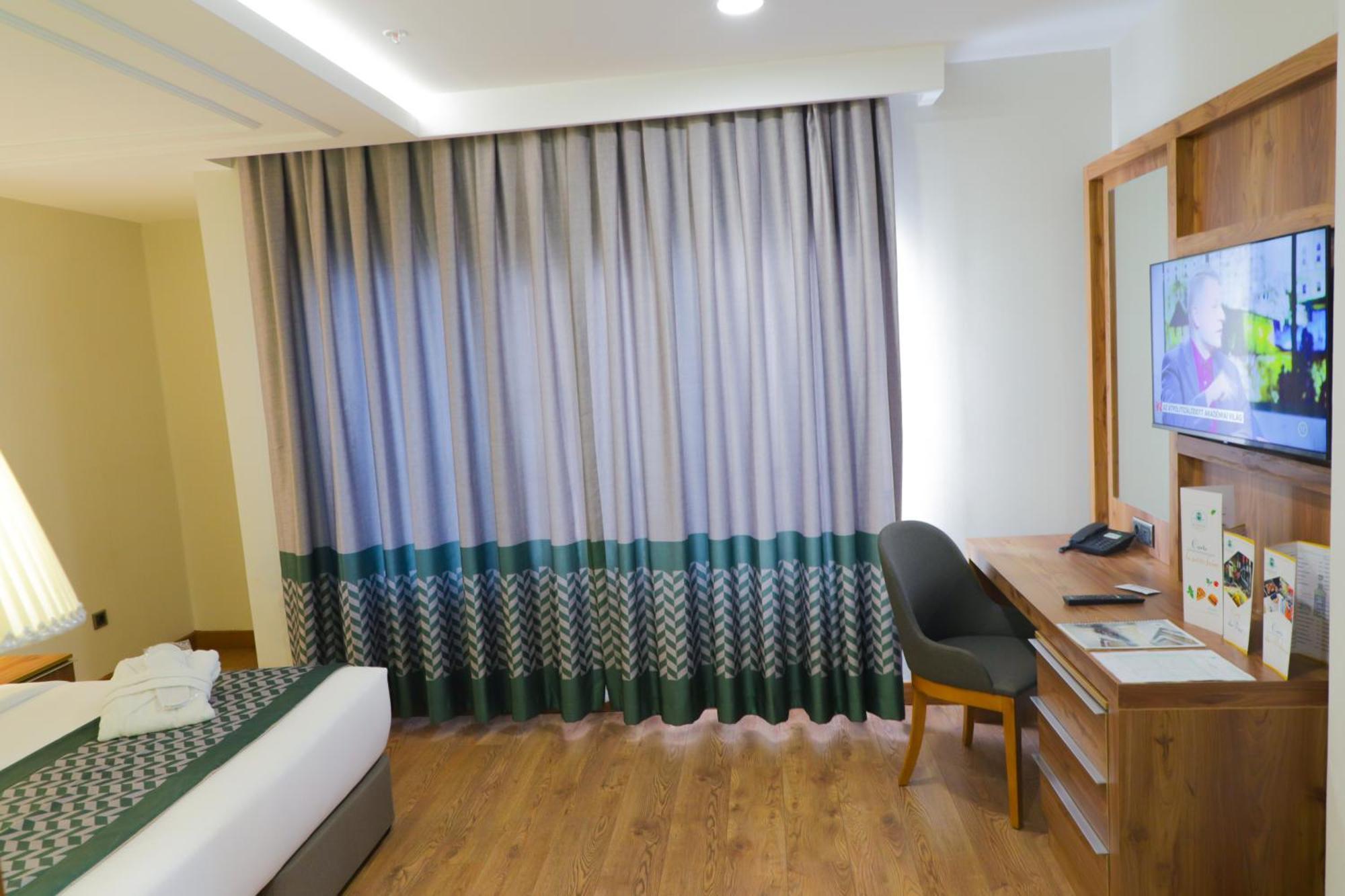 United Hotel International Yaoundé Buitenkant foto