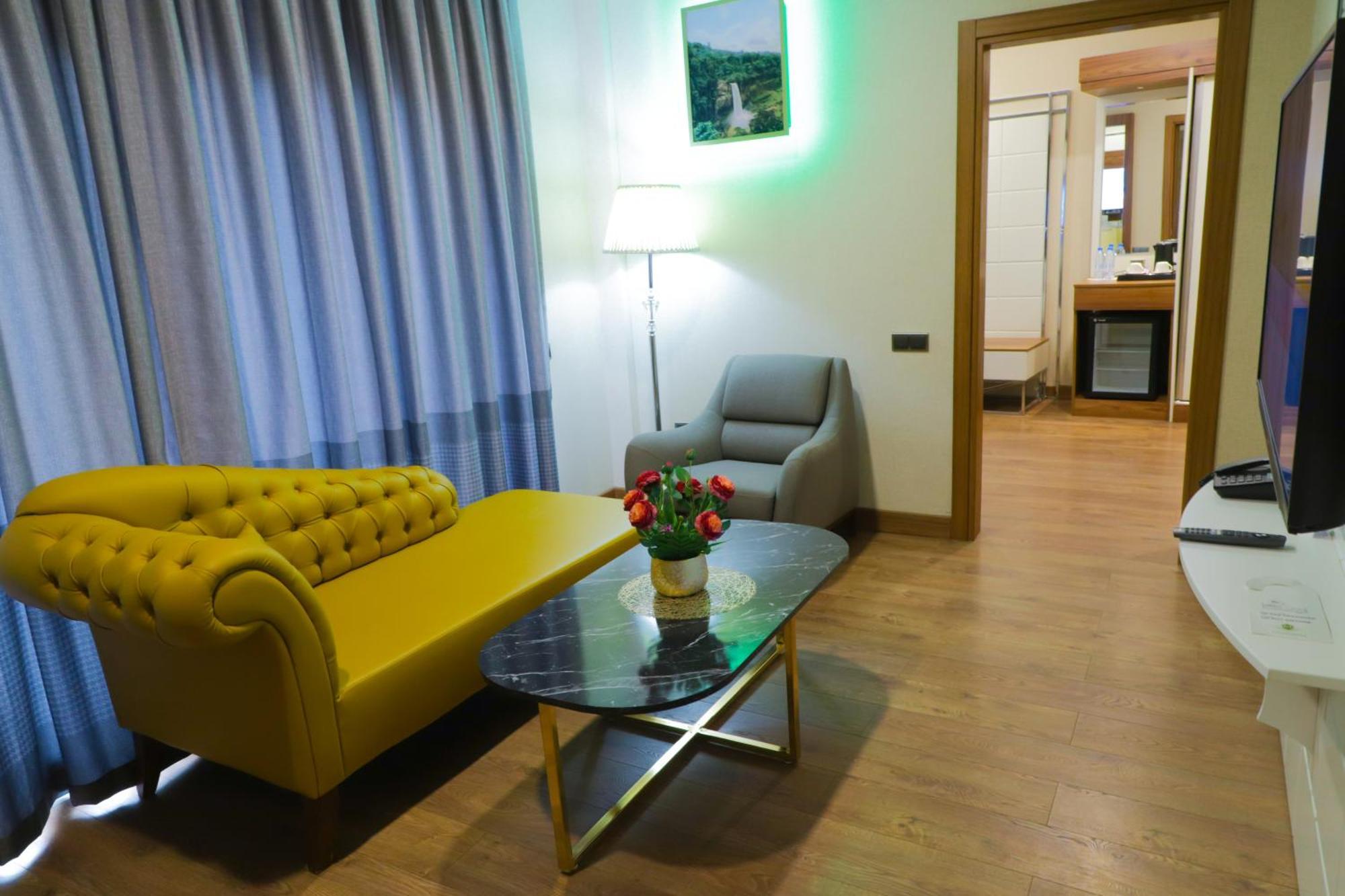 United Hotel International Yaoundé Buitenkant foto